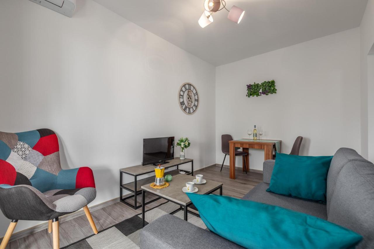 New 2020! Apartments Sanja Πόρετς Εξωτερικό φωτογραφία