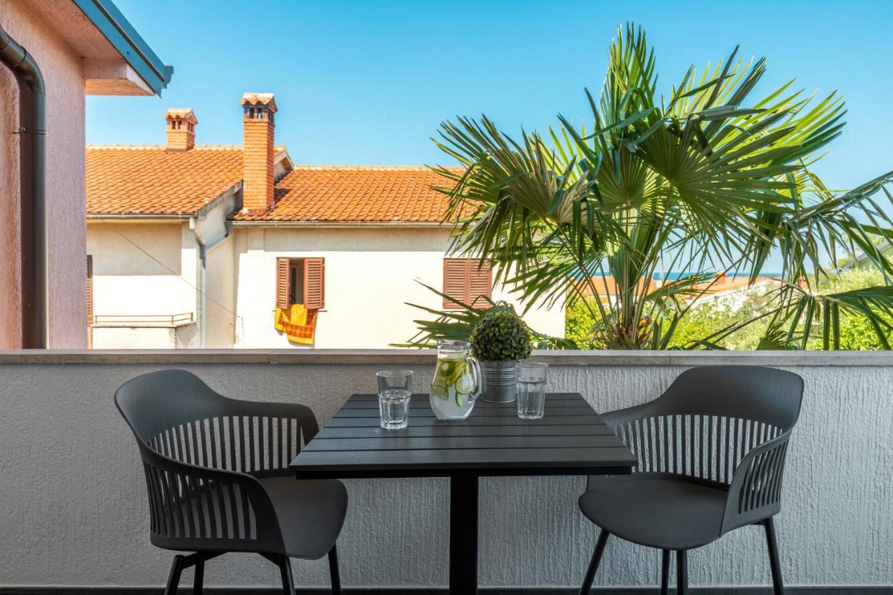 New 2020! Apartments Sanja Πόρετς Εξωτερικό φωτογραφία