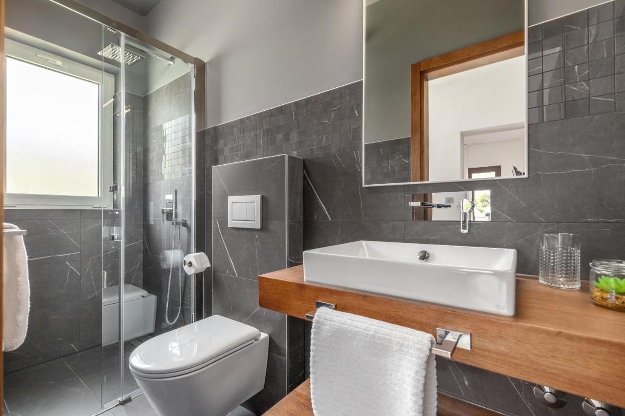 New 2020! Apartments Sanja Πόρετς Εξωτερικό φωτογραφία
