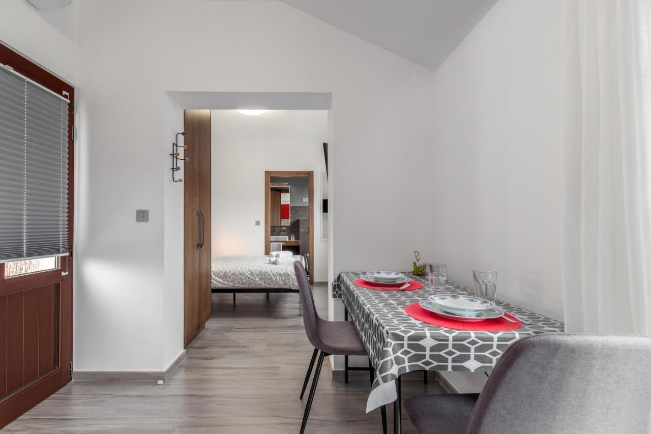 New 2020! Apartments Sanja Πόρετς Εξωτερικό φωτογραφία