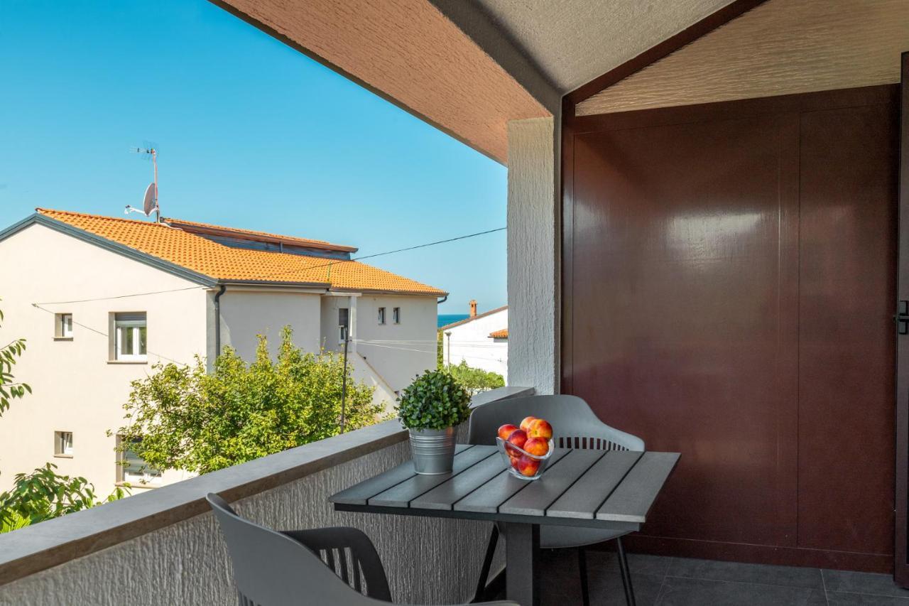New 2020! Apartments Sanja Πόρετς Εξωτερικό φωτογραφία